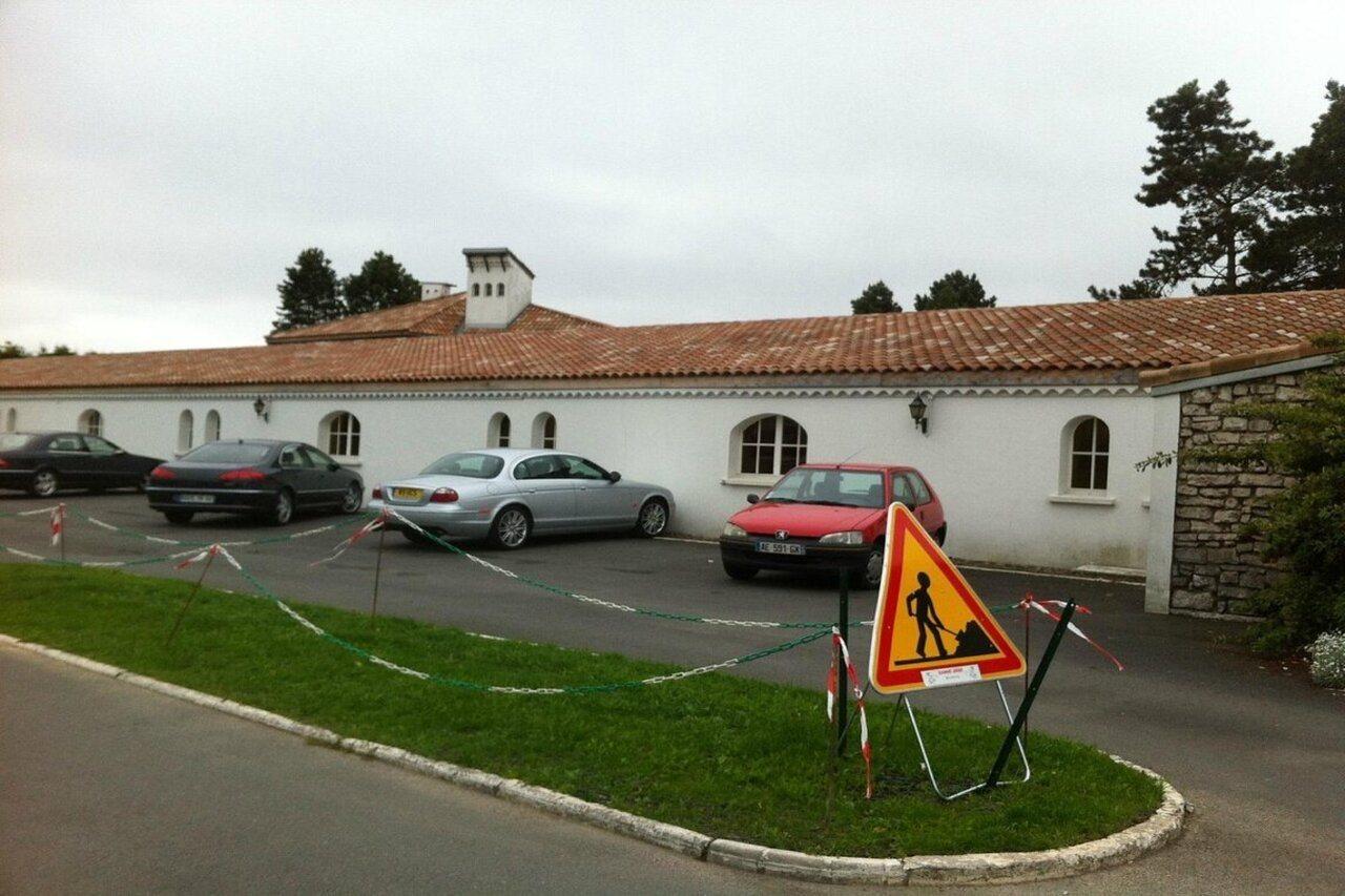 Logis Hotel & Restaurant - Lensotel Exterior photo